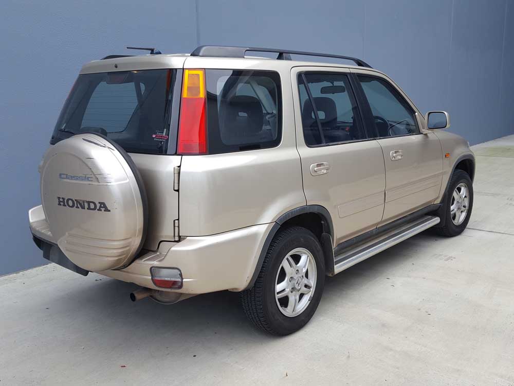r report sales wagon new Honda SUV Wagon  Used  V CR Manual 4x4 Vehicle Silver 2001